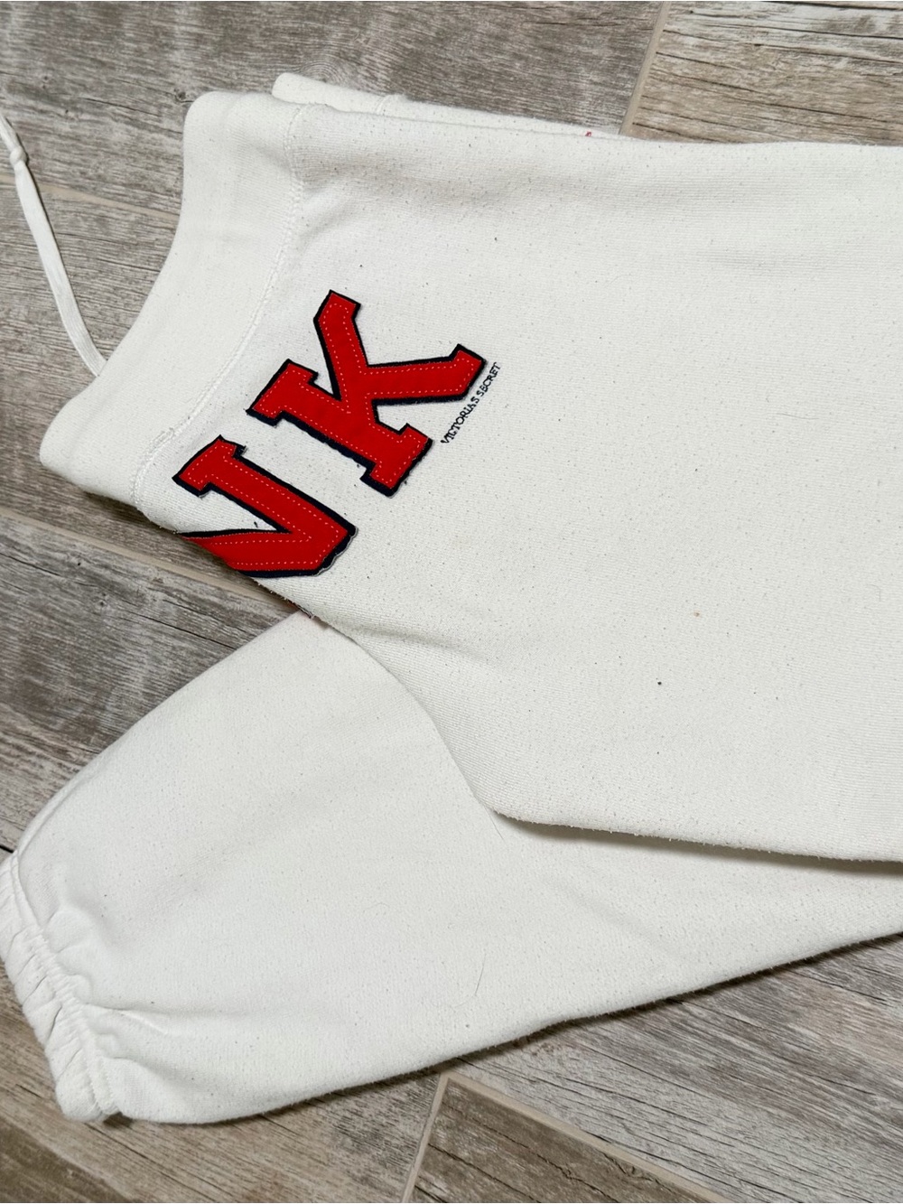 Vintage y2k PINK Victoria's Secret White Sweatpants with Red Patch LOVE pink